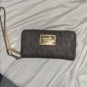 Michael Kors Wallet/Wristlet